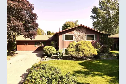 6522 Ogden Ave, Superior, WI 54880 - Photo 1