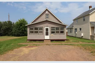 1407 Front St E, Ashland, WI 54806 - Photo 1