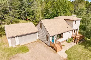 1122 N Blackman Ave, Duluth, MN 55811 - Photo 1