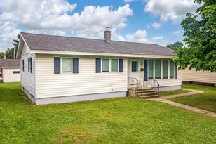 124 S 14th Ave E, Ely, MN 55731 - Photo 1