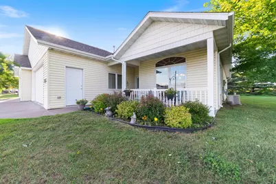 705 Laura Lane Cr, Two Harbors, MN 55616 - Photo 1