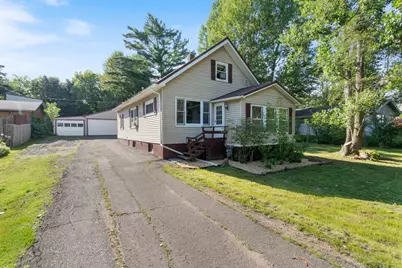 305 N Hugo Ave, Duluth, MN 55811 - Photo 1