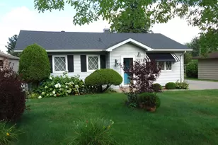 3222 Outer Dr, Hibbing, MN 55746 - Photo 1