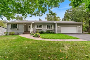 1020 Redbud St, Duluth, MN 55811 - Photo 1