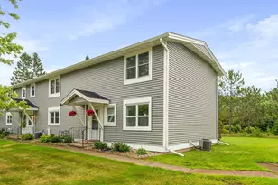 802 Hamilton Dr, Duluth, MN 55811 - Photo 1