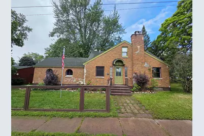 825 N 43rd Ave E, Duluth, MN 55804 - Photo 1