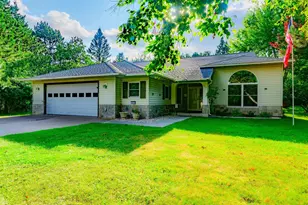 3213 Ewing Ave, Duluth, MN 55803 - Photo 1