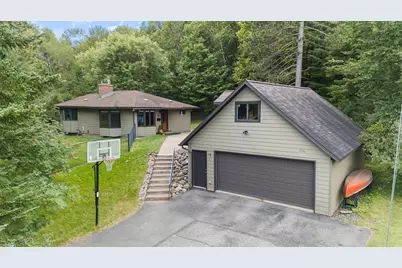 2151 Dunedin Ave, Duluth, MN 55803 - Photo 1