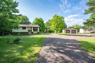 2814 Roberg Rd, Duluth, MN 55804 - Photo 1