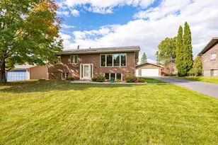 311 W Rainbow St, Duluth, MN 55811 - Photo 1