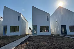 208 S 71st Ave W, Duluth, MN 55807 - Photo 1