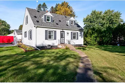 515 Elmwood St, Cloquet, MN 55720 - Photo 1