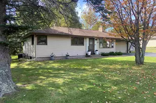 2335 Hutchinson Rd, Duluth, MN 55811 - Photo 1