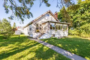 5209 Colorado St, Duluth, MN 55804 - Photo 1