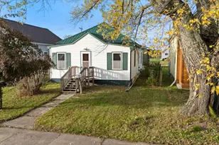 316 W 3rd Ave, Aurora, MN 55705 - Photo 1