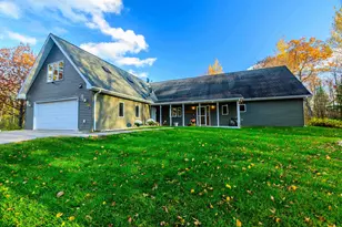 2942 Lismore Rd, Duluth, MN 55804 - Photo 1