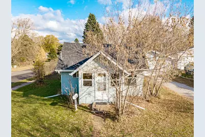 420 22nd St, Cloquet, MN 55720 - Photo 1