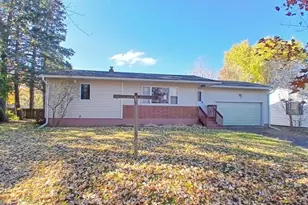 709 29th St, Cloquet, MN 55720 - Photo 1