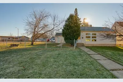 2714 Diane Ln, Hibbing, MN 55746 - Photo 1