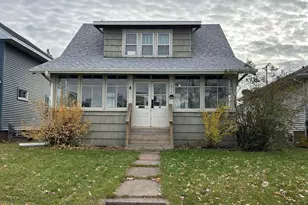 910 N 20th St, Superior, WI 54880 - Photo 1