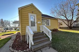 1514 S 12th St, Virginia, MN 55792 - Photo 1