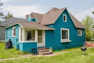 528 5th Ave, Two Harbors, MN 55616 - Photo 1