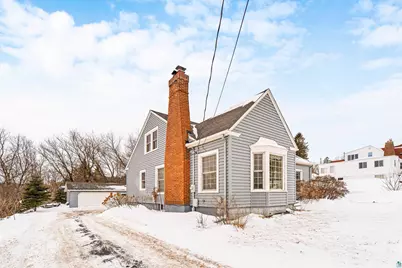 1705 Piedmont Ave, Duluth, MN 55811 - Photo 1