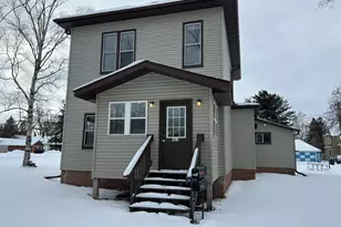 321 1/2 5th Ave E, Ashland, WI 54806 - Photo 1