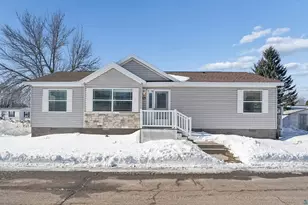 33 Ivy Dr, Duluth, MN 55810 - Photo 1