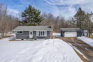 2222 Whittier St, Duluth, MN 55803 - Photo 1
