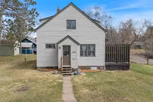 634 Oak St, Cloquet, MN 55720 - Photo 1