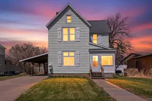 1009 Main St W, Ashland, WI 54806 - Photo 1