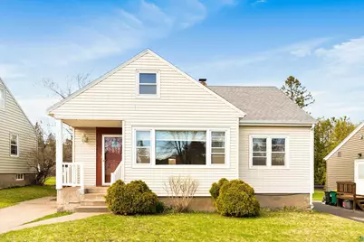 5121 Glenwood St, Duluth, MN 55804 - Photo 1
