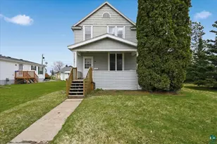 1907 E 4th St, Superior, WI 54880 - Photo 1