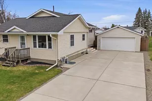 5458 N Garden Dr, Mountain Iron, MN 55768 - Photo 1