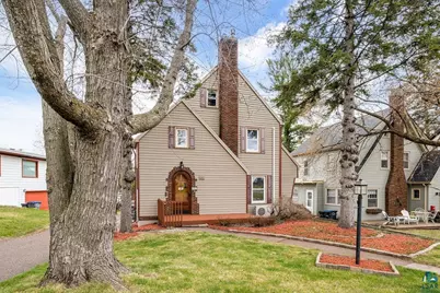 2312 E 8th St, Duluth, MN 55812 - Photo 1