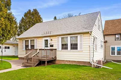 202 8th St, Two Harbors, MN 55616 - Photo 1