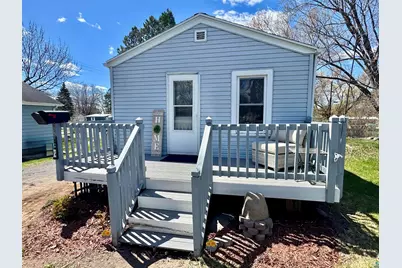 437 17th St, Cloquet, MN 55720 - Photo 1