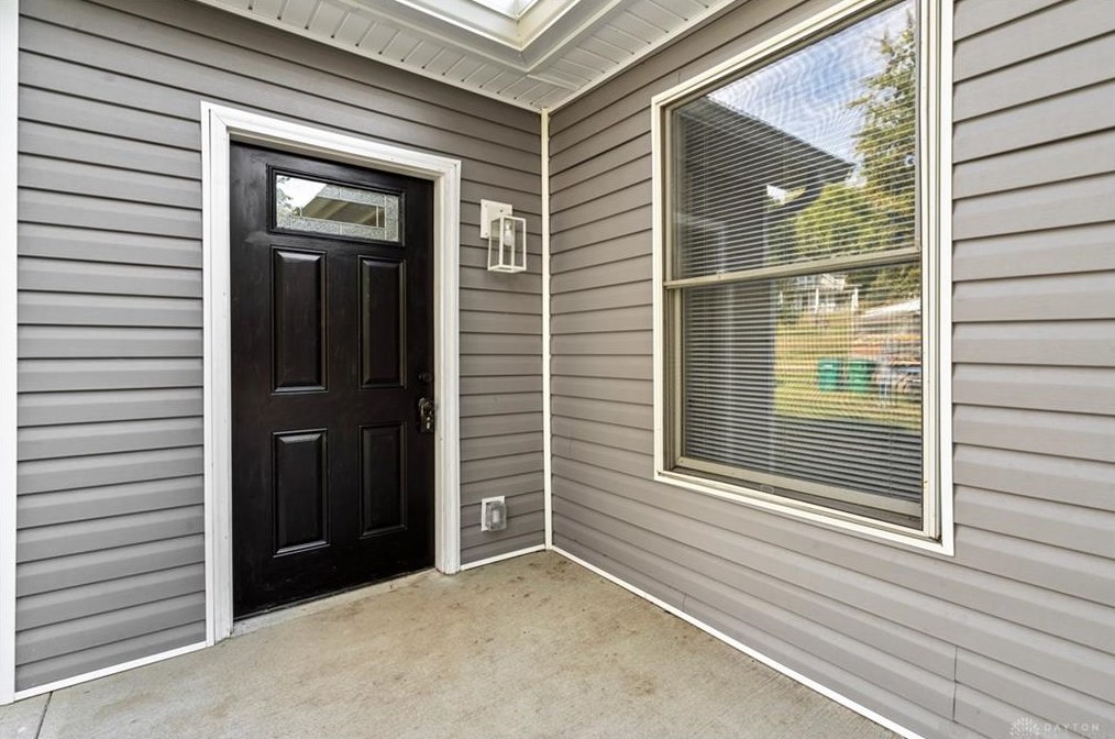 5 Hill St, Spring Valley OH  45370-7768 exterior