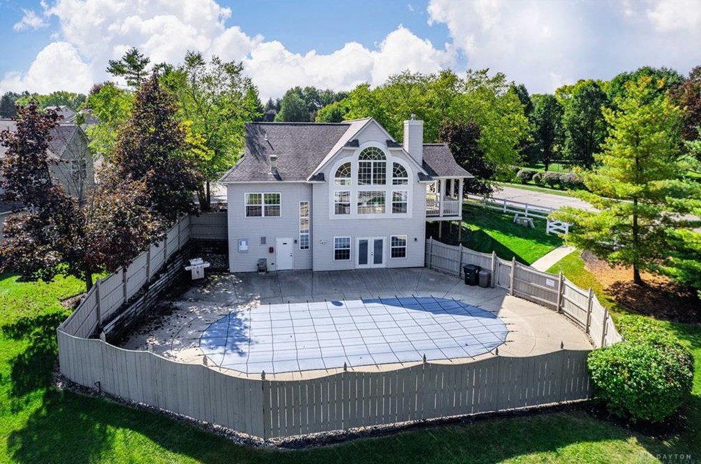 7141 Brookmeadow Dr, Dayton OH 45459-5181 exterior