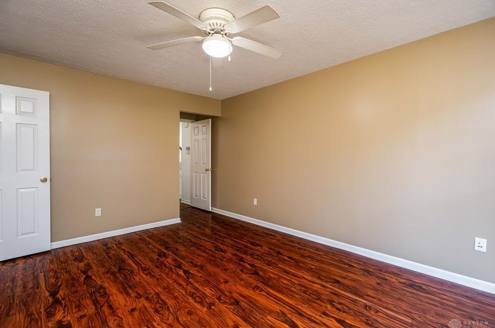 7141 Brookmeadow Dr, Dayton OH 45459-5181 exterior