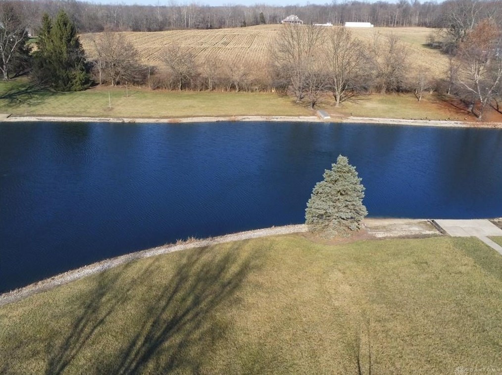 2662 Quail Ridge Dr, New Carlisle OH  45344-9143 exterior