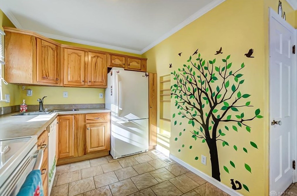 2000 Shroyer Rd, Dayton OH 45419-1863 exterior