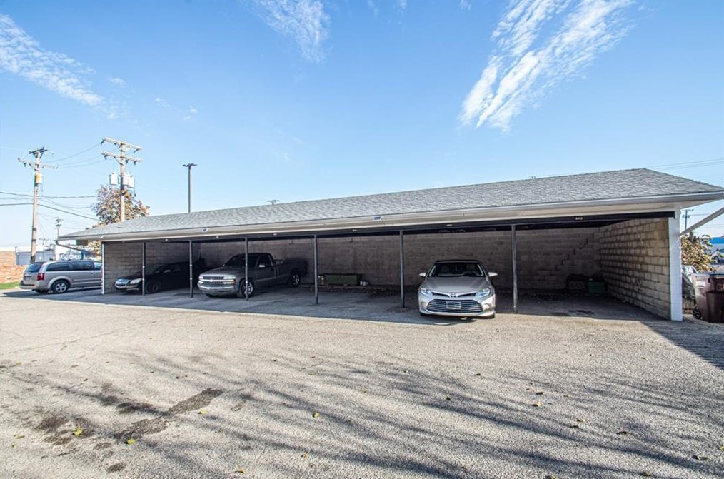4612 Catalpa Dr, Dayton OH  45405-5234 exterior