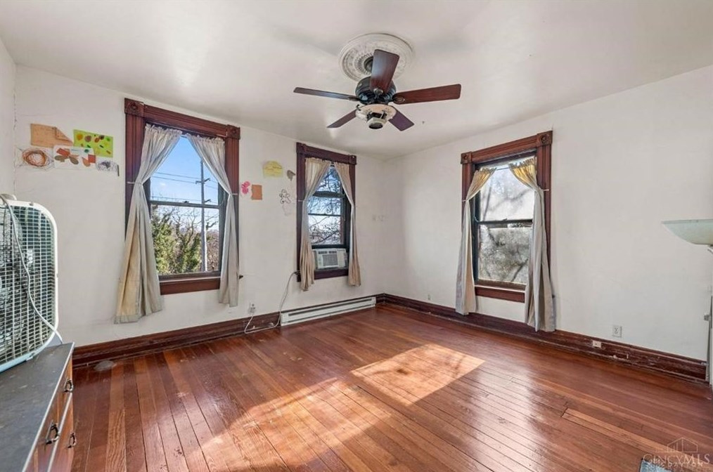 2485 Warsaw Ave, Cincinnati OH  45204-1584 exterior