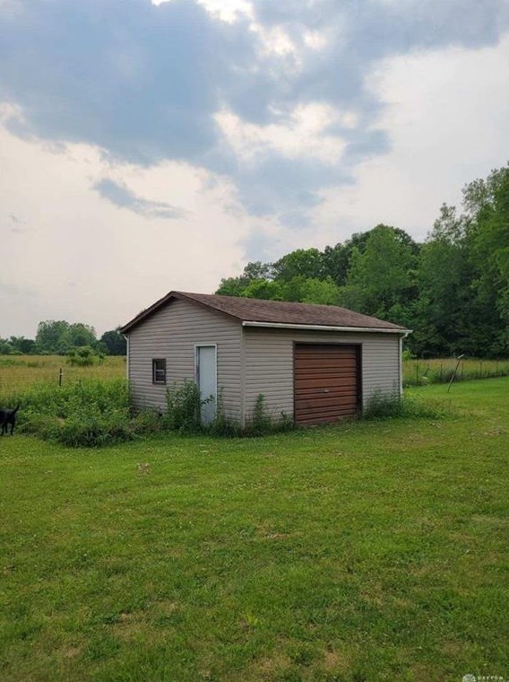 3161 Tecumseh Rd, Springfield OH  45502-9774 exterior