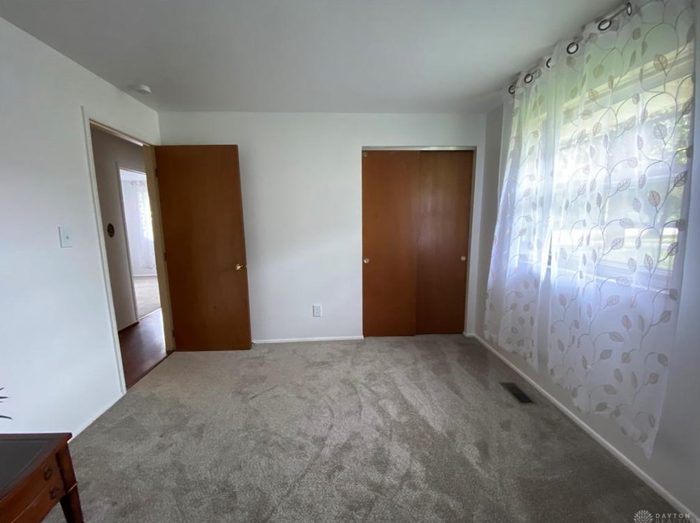 610 Liscum Dr, Dayton OH  45417-8805 exterior