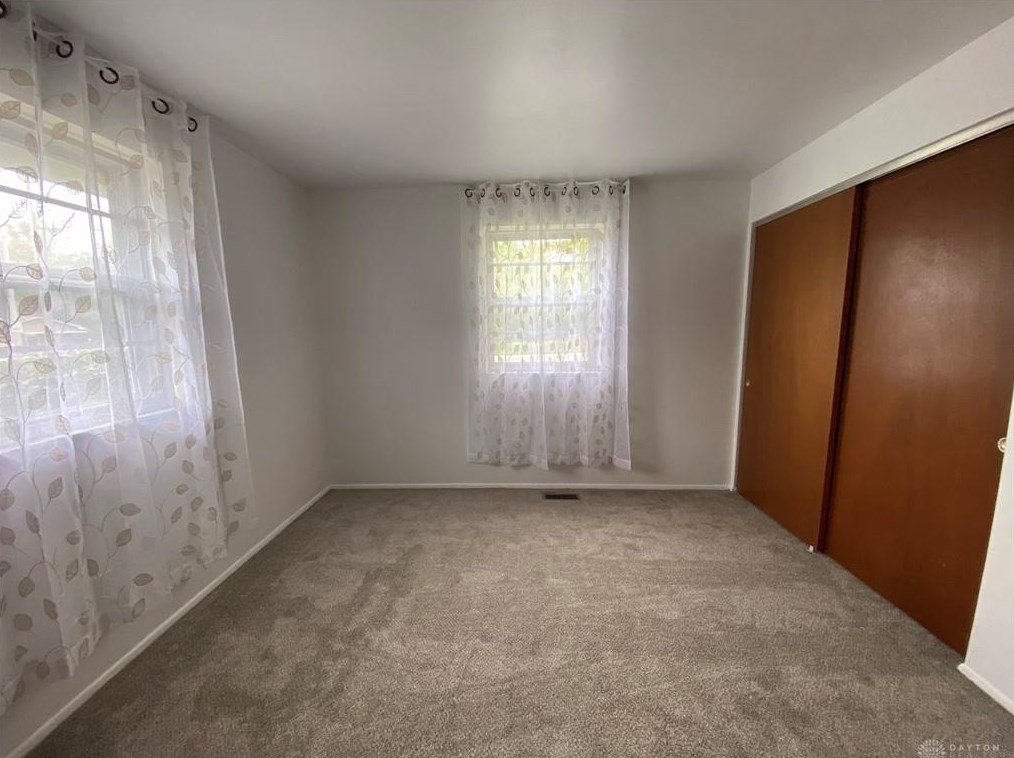 610 Liscum Dr, Dayton OH  45417-8805 exterior