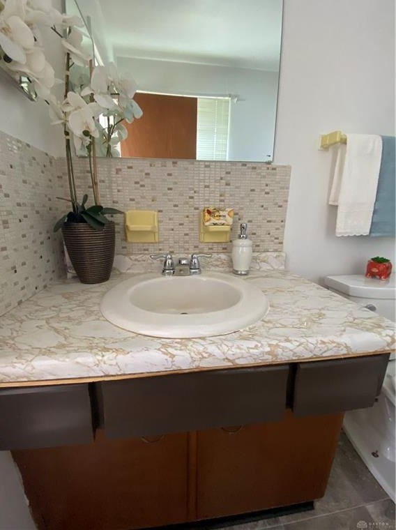 610 Liscum Dr, Dayton OH  45417-8805 exterior