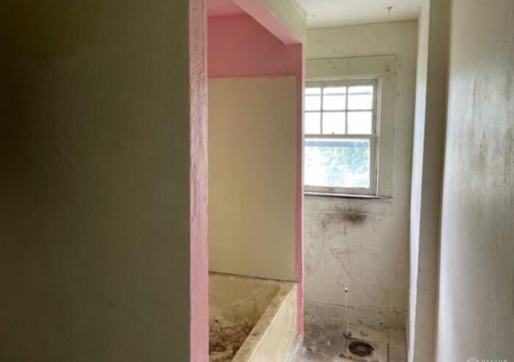 742 Ferguson Ave, Dayton OH 45402-6207 exterior